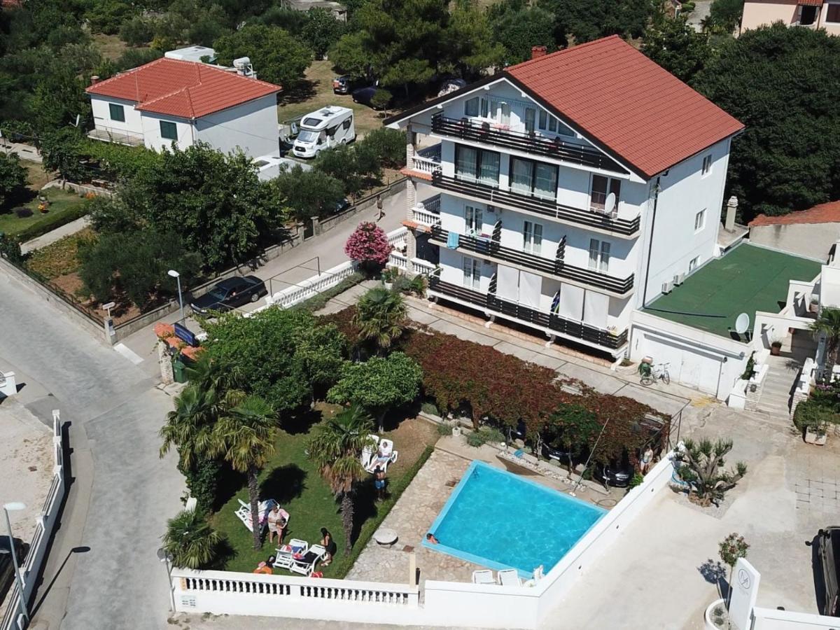 Apartments And Rooms Bozena Vodice Exterior photo