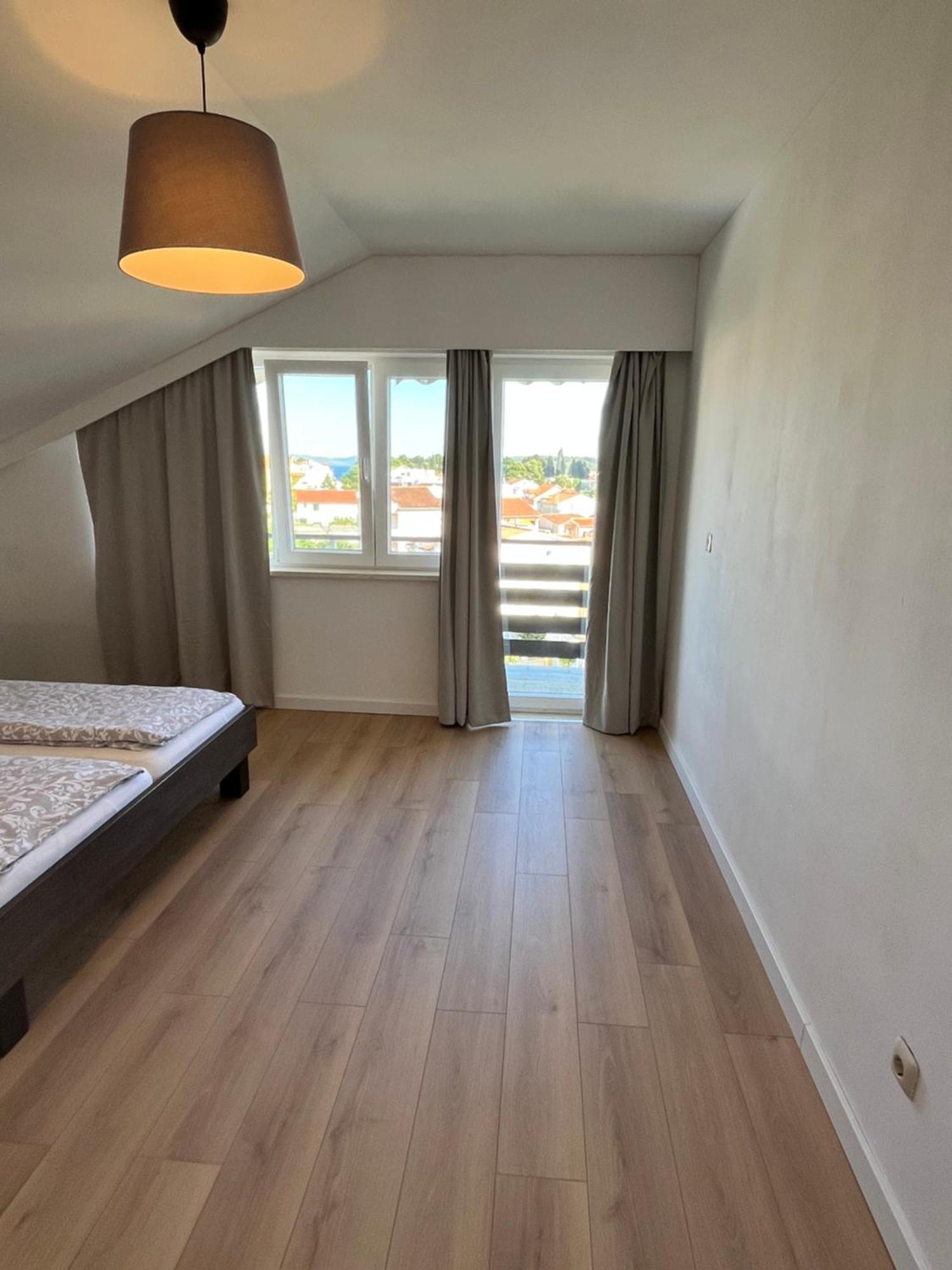 Apartments And Rooms Bozena Vodice Exterior photo